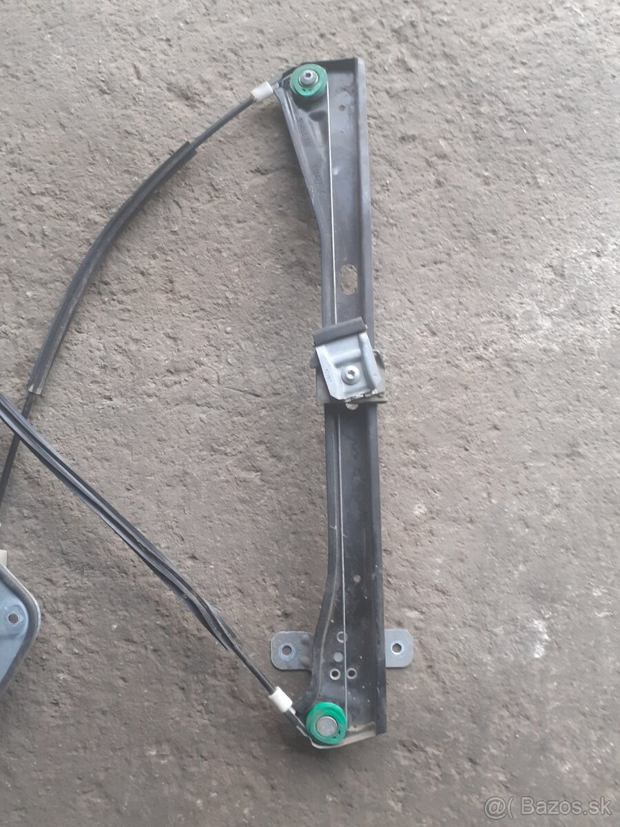 Volkswagen Golf V 1K5837461B - 3