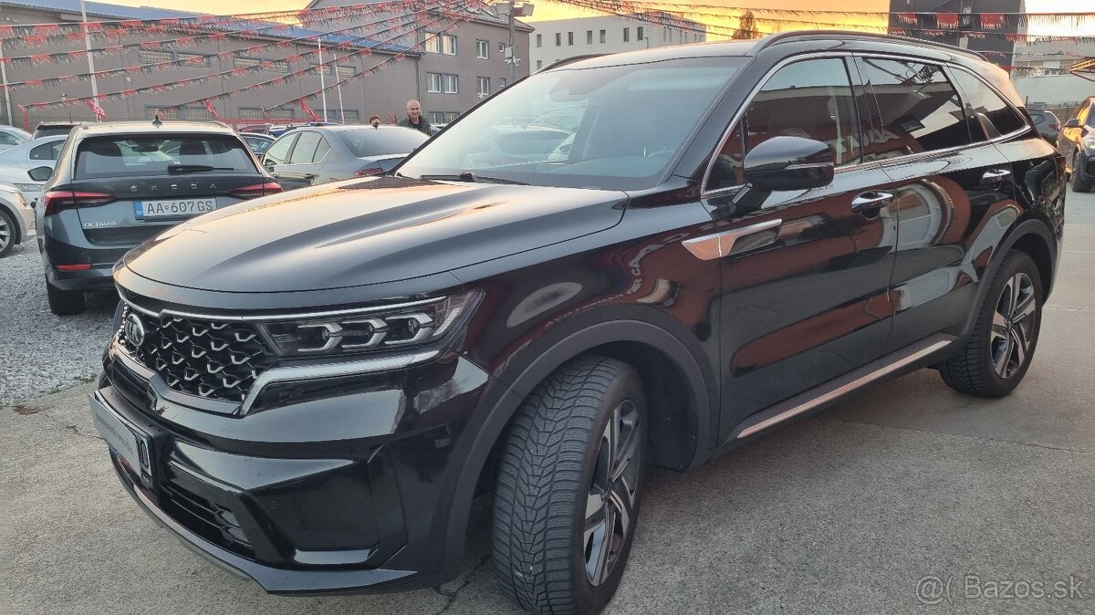Kia Sorento 1,6 TGDI HEV 132 KW 4x4 AT6 GOLD
