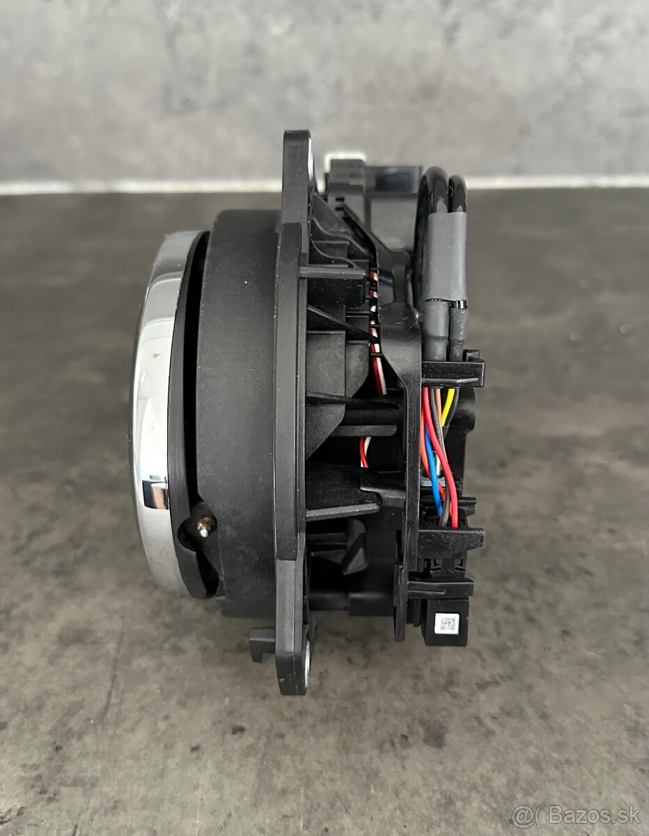 Cúvacia kamera vw passat b8 , arteon , T-rock - 3