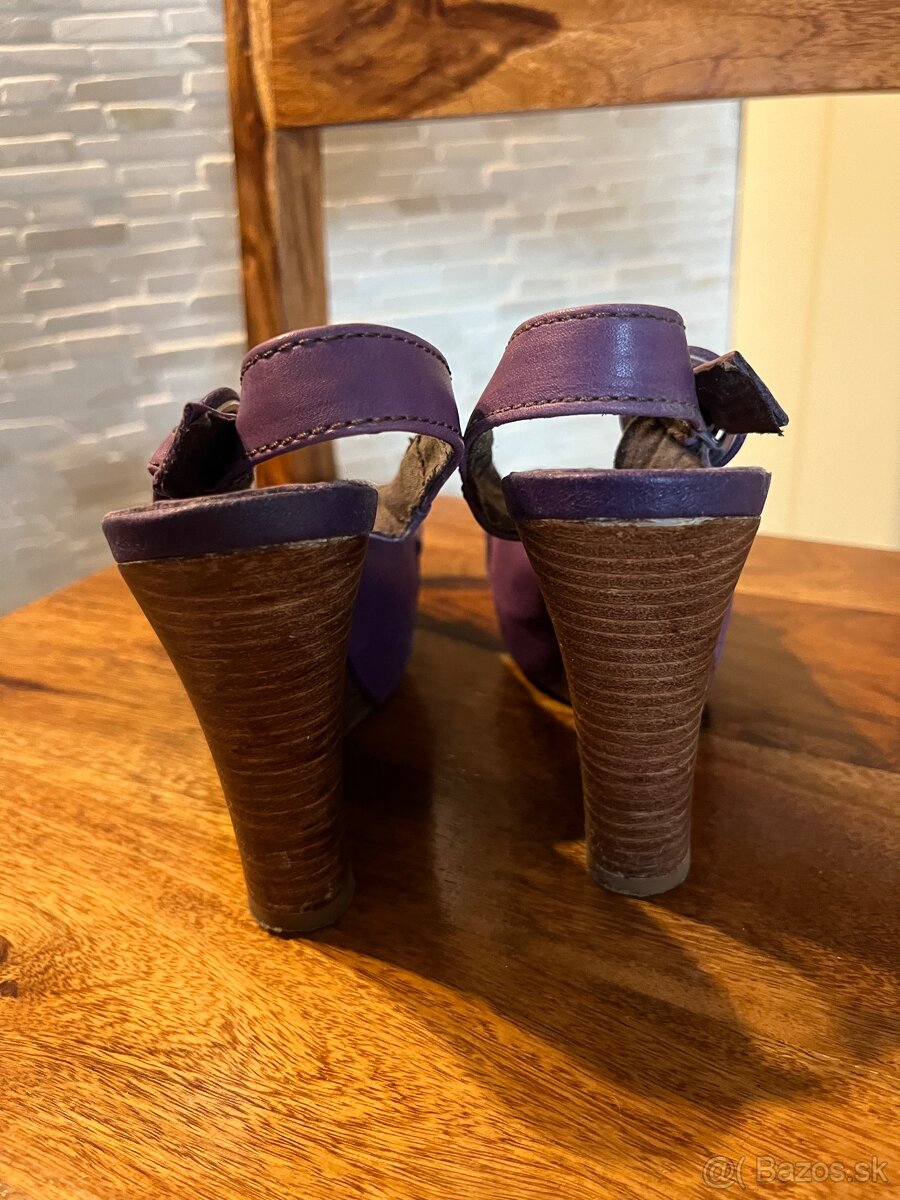 Rozne boty cislo 35 - 3