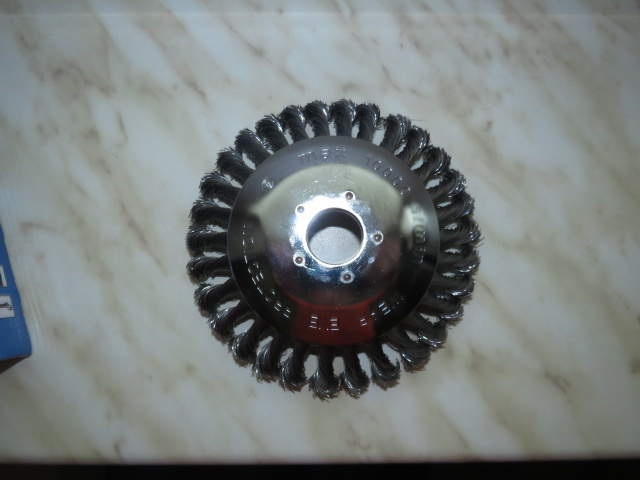 Predam novy kotuc CUP BRUSH,150 mm - - 3