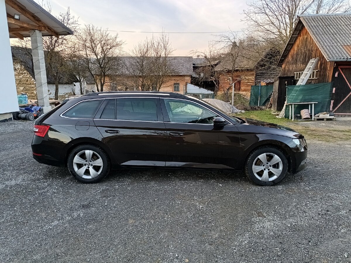 Škoda Superb 3 kombi - 3