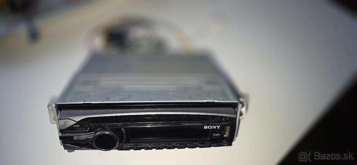 Sony CDX-GT550UI - 3