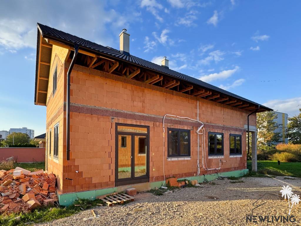 NEW LIVING - novostavba 3i byt, 2x parking a pozemok, Záhrad - 3