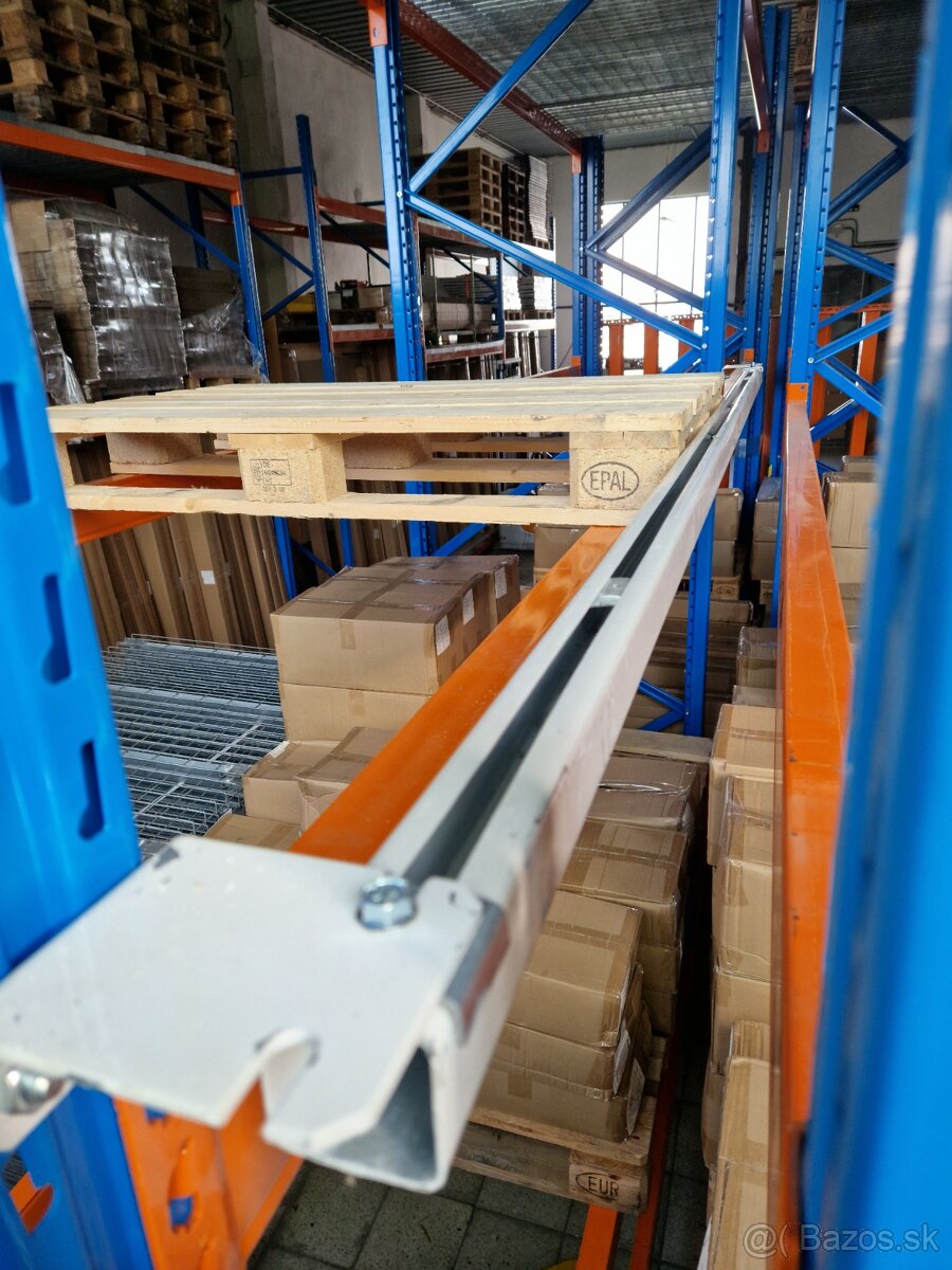 Paletový doraz na Regál. - 3