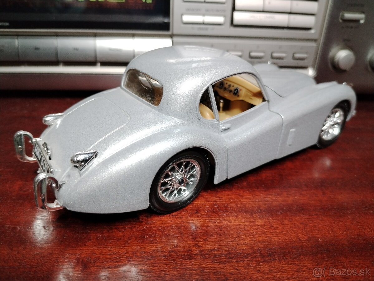 Jaguar XK 120 (1/24) - 3
