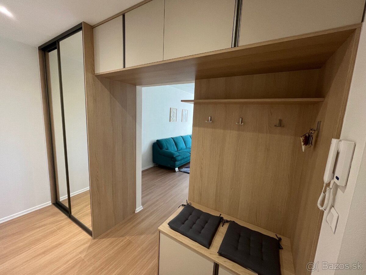 Krásny 2 izbový byt po kompletnej rekonštrukcii - 3