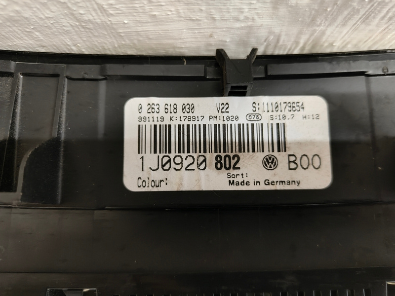 tachometer vw 1J0920802 30€ - 3