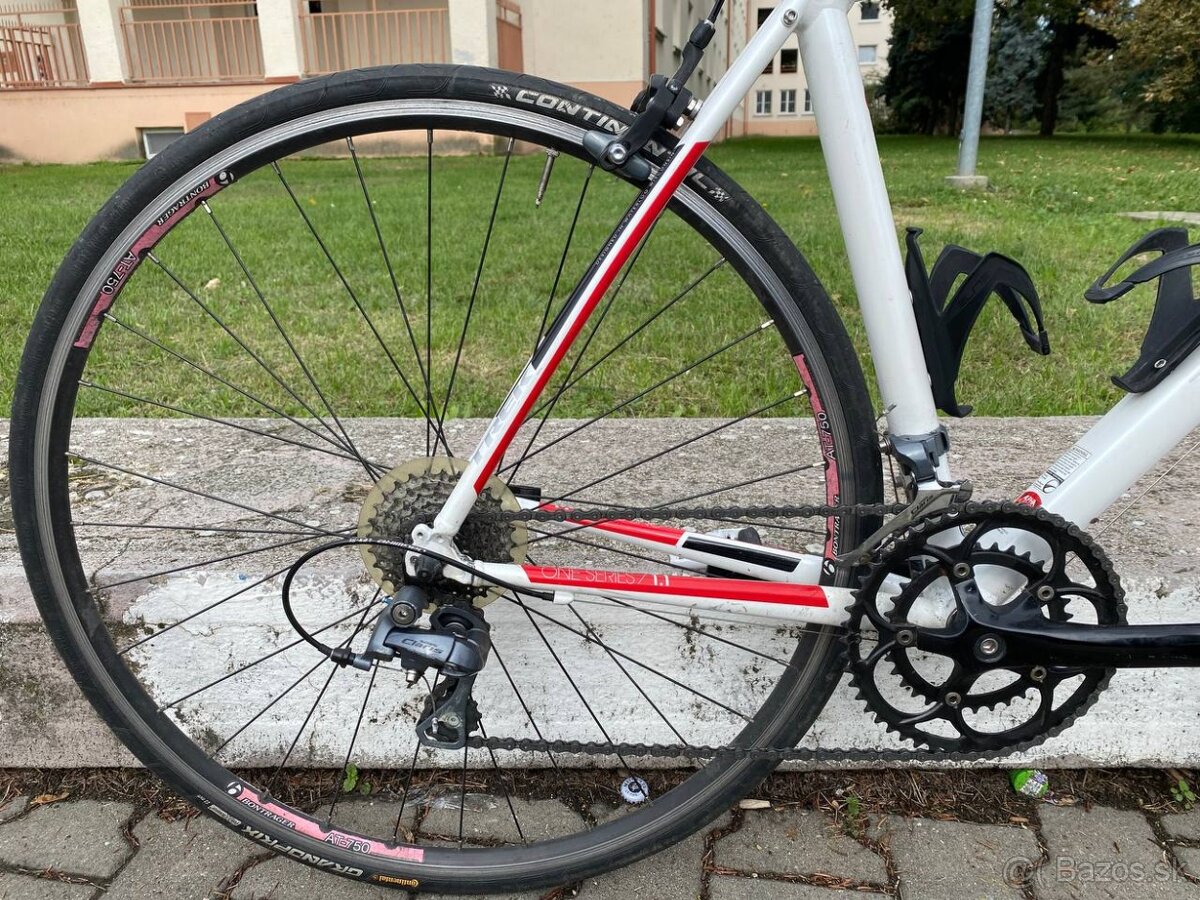 Cestný bicykel trek 1.1 one - 3