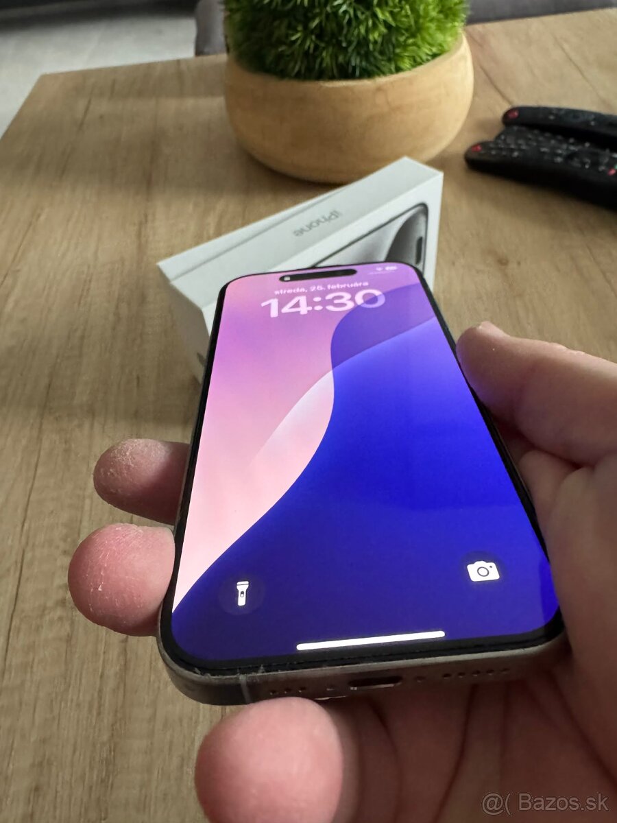 📱 Predám – Apple iPhone 15 Pro 256 GB (Titanium) - 3