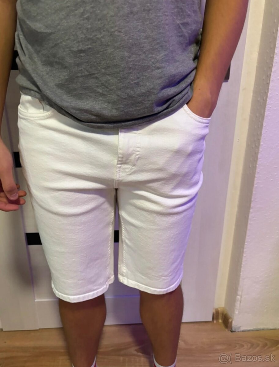 Kraťasy biele - 3