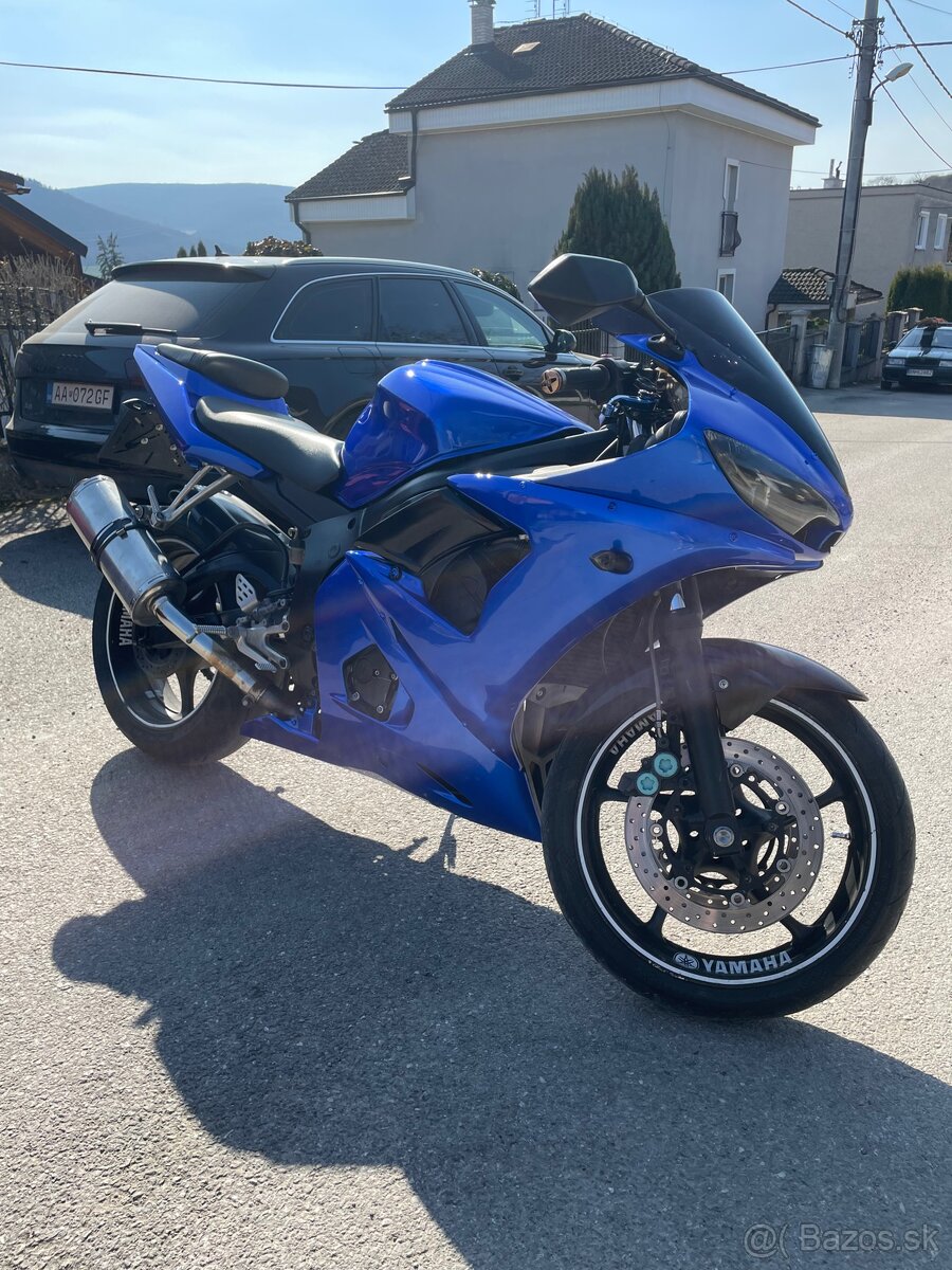 Yamaha YZF - R6 - 3