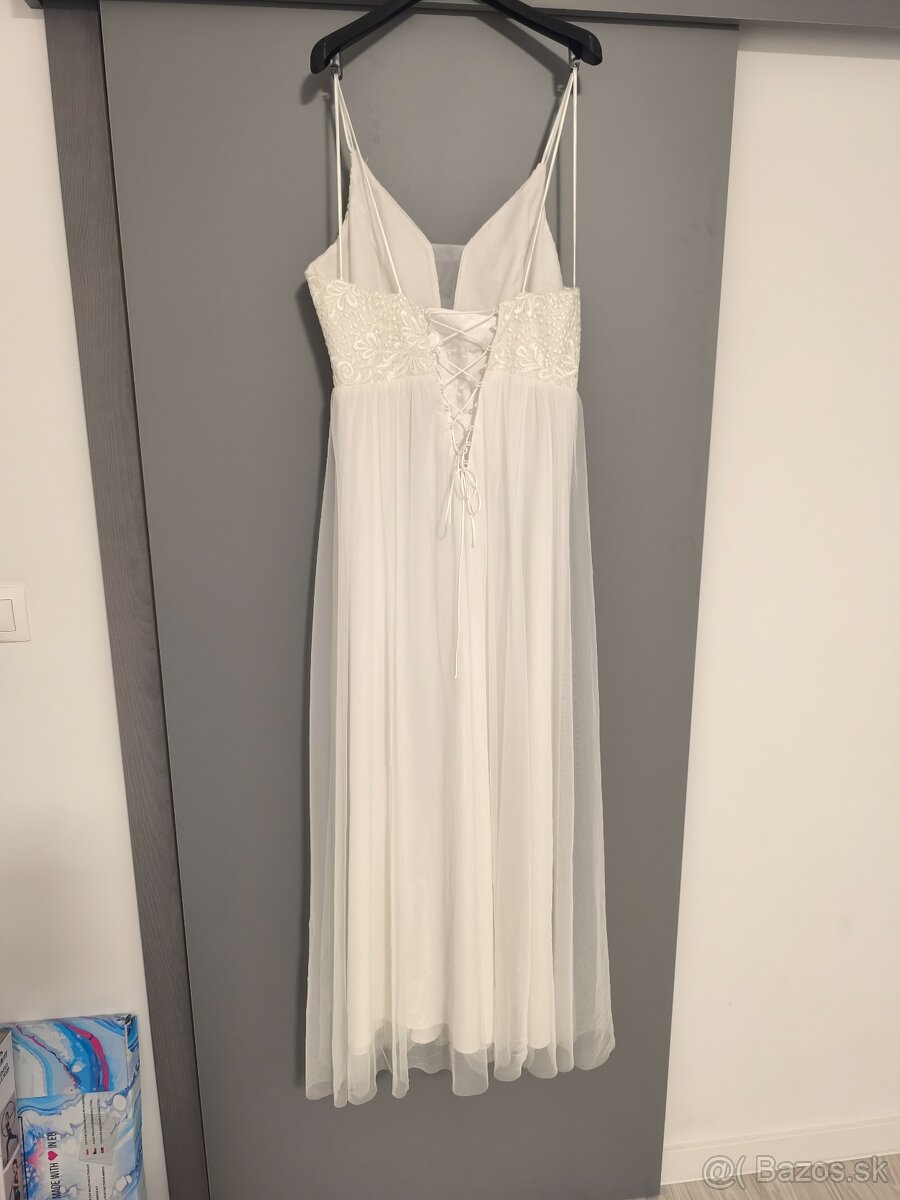 Jednoduché svadobné šaty - 3