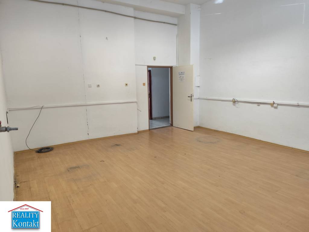 Na prenájom skladové priestory - Nové Zámky - 3