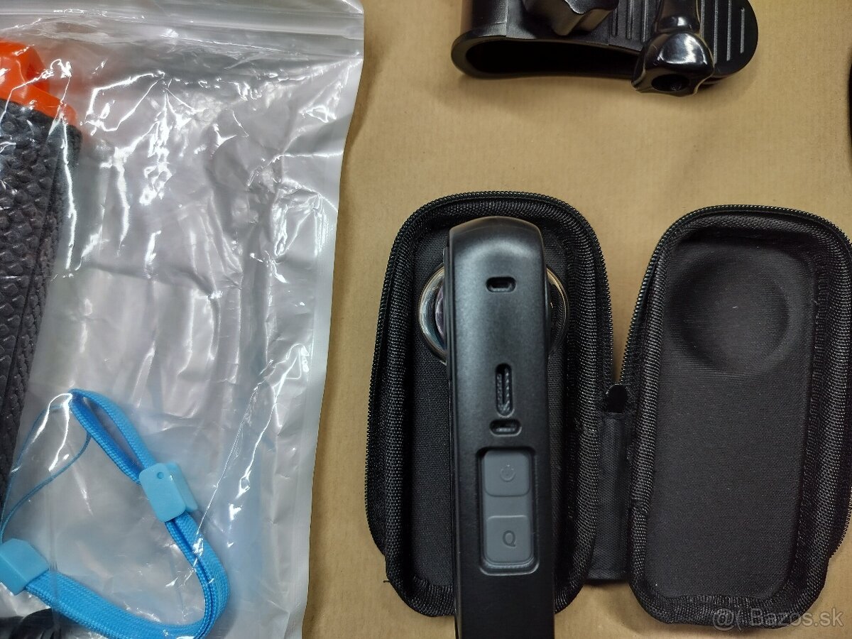 Insta360 X3 + kopa príslušenstva - 3