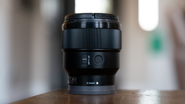 Sony FE 85mm f/1.8 (Full Frame, E-mount) - 3