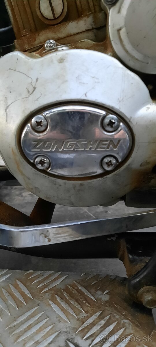 Predám štvorkolku + prívesný vozík