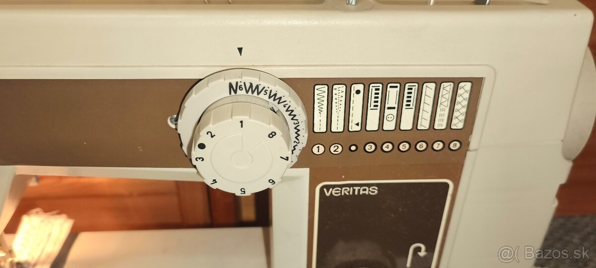 Predám šijací stroj Veritas Famula 4681 - 3