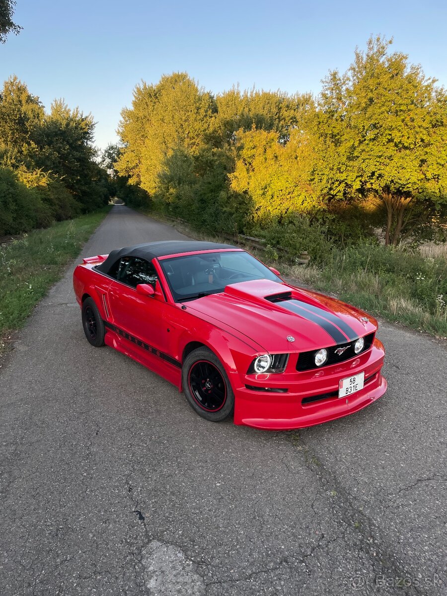 Ford Mustang - 3