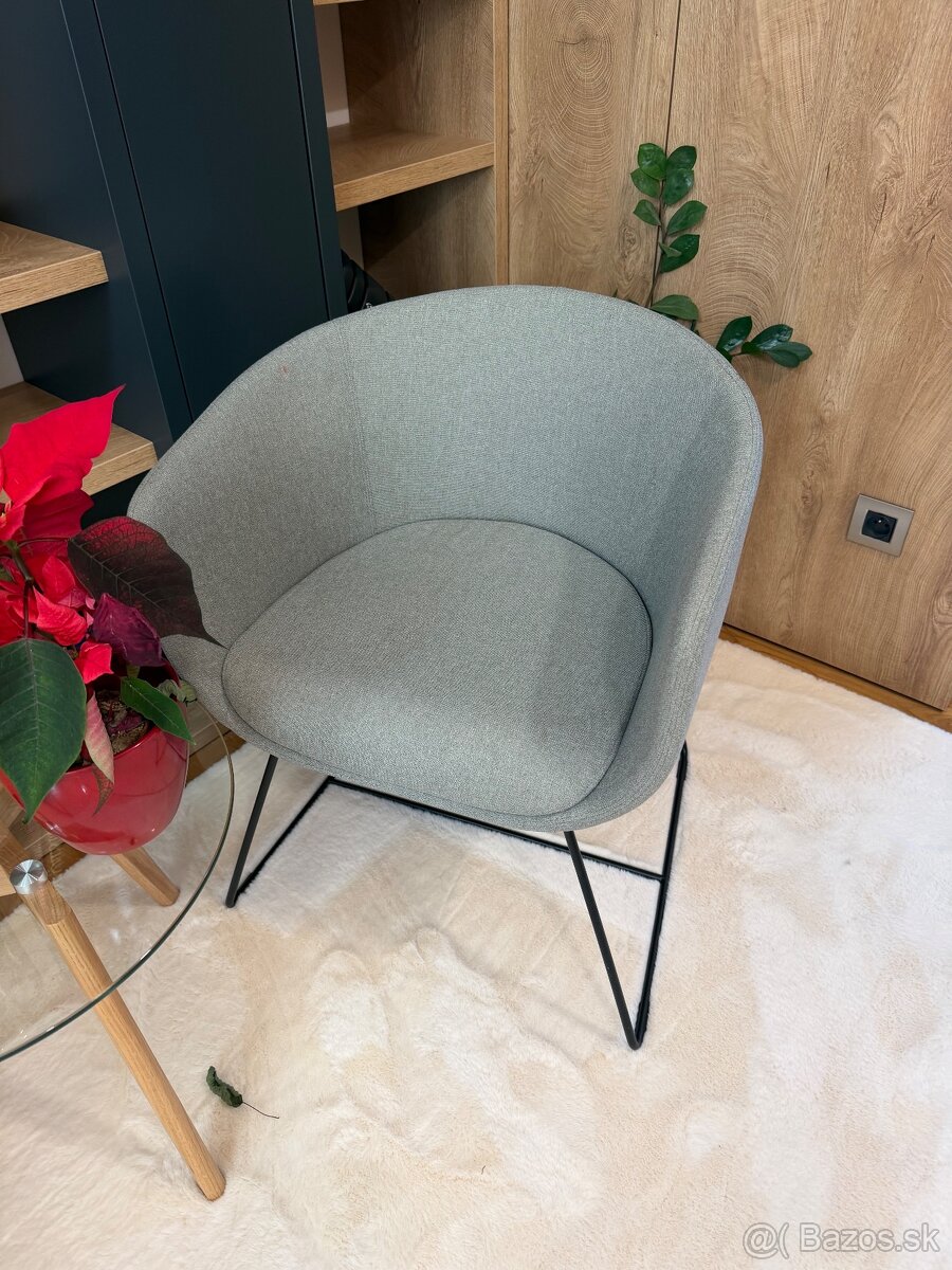 Kresla so stolikom - 3