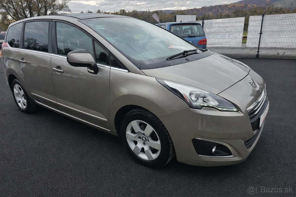 PEUGEOT 5008 1.6HDI (2014) - 3
