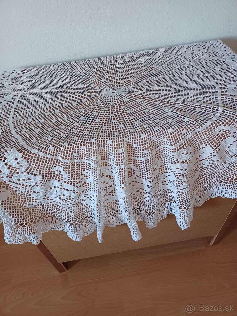 Hačkovany obrus - 3