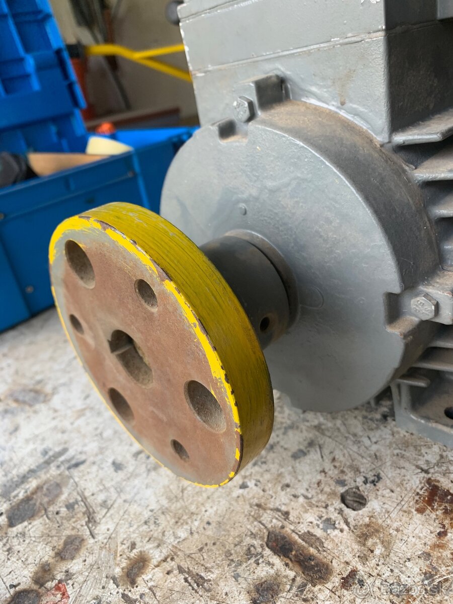 2.2 kw MEZ MOHELNICE - 3