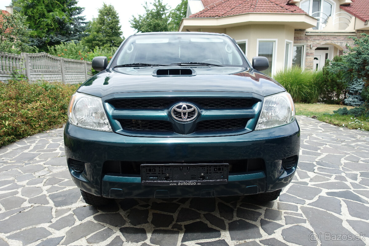 Toyota Hilux XC 2.5 D-4D Sol 4x4, 88kW, M5, 2d.