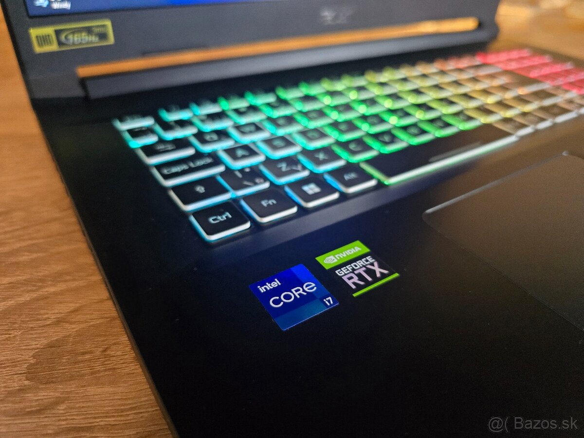 Acer Nitro 17" QHD/ i7 / RTX 3070 8GB/ 16GB DDR4/ 1TB SSD - 3