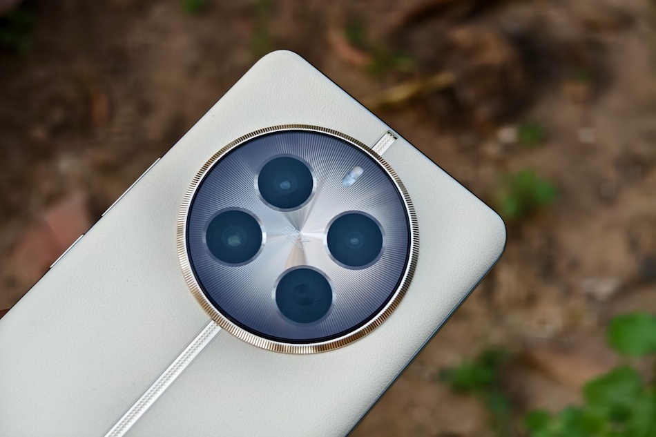 Smartfón Realme 12 Pro+ 5G (12GB RAM, 512GB ROM), béžová - 3