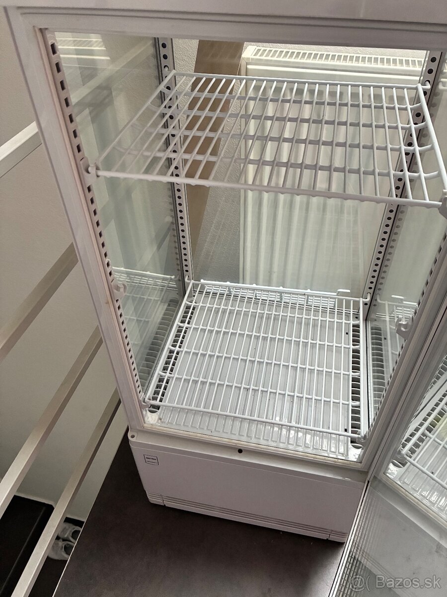 METRO PROFESSIONAL Chladiaca vitrína 78l biela - 3