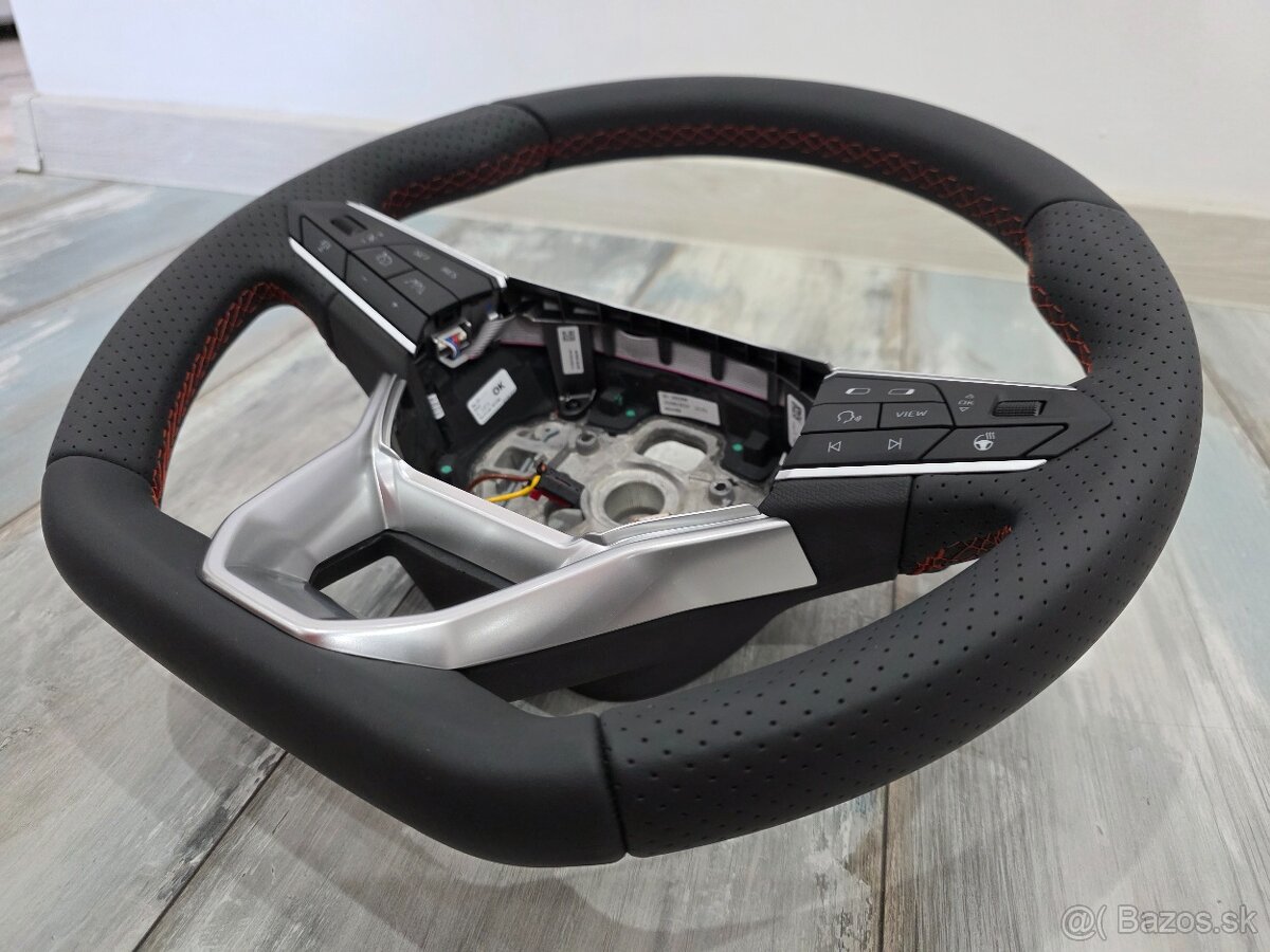 Multifunkcny kozeny Seat volant - 3