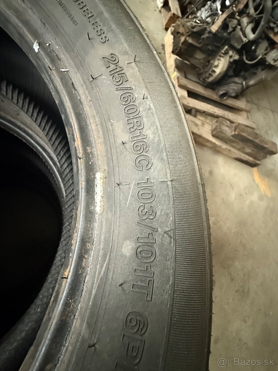 215/60 R16C celoročne - 3