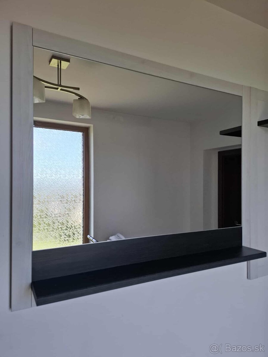 Predam vešiakovu stenu a zrkadlo - 3