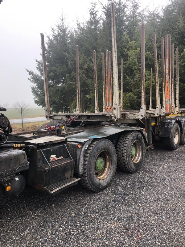 Lesovoz Man 33.430 6x6 a naves - 3