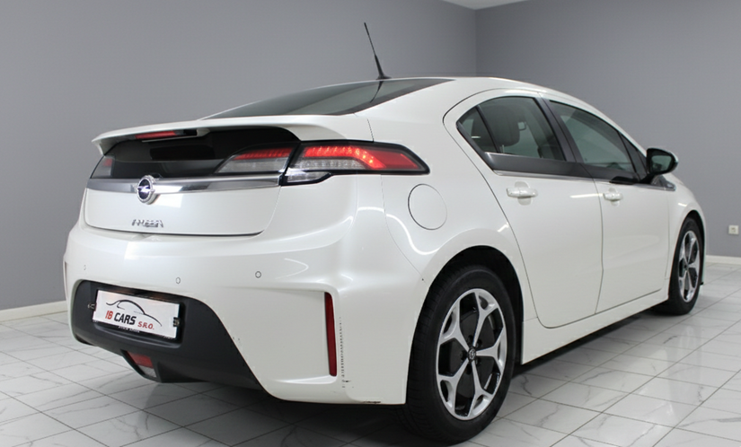 Opel Ampera Cosmo E-Flex Benzín+PHEV, 63kW AT - 3