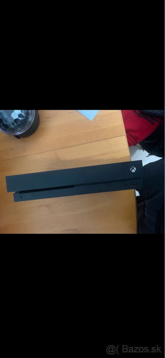 🔥 Xbox One X 1TB + 2x ovládač – TOP STAV 🔥 - 3