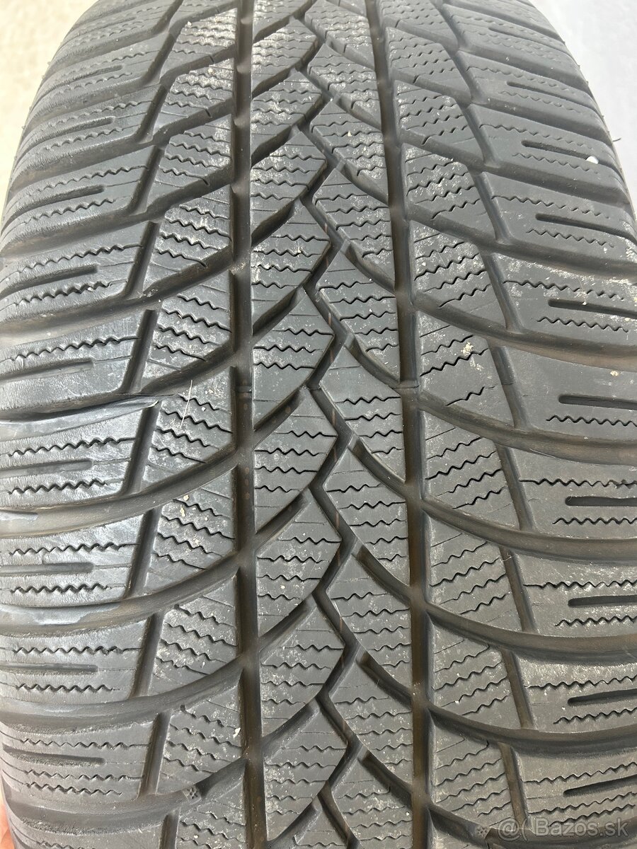Pneumatiky Lassa 245/40 R19 - 3