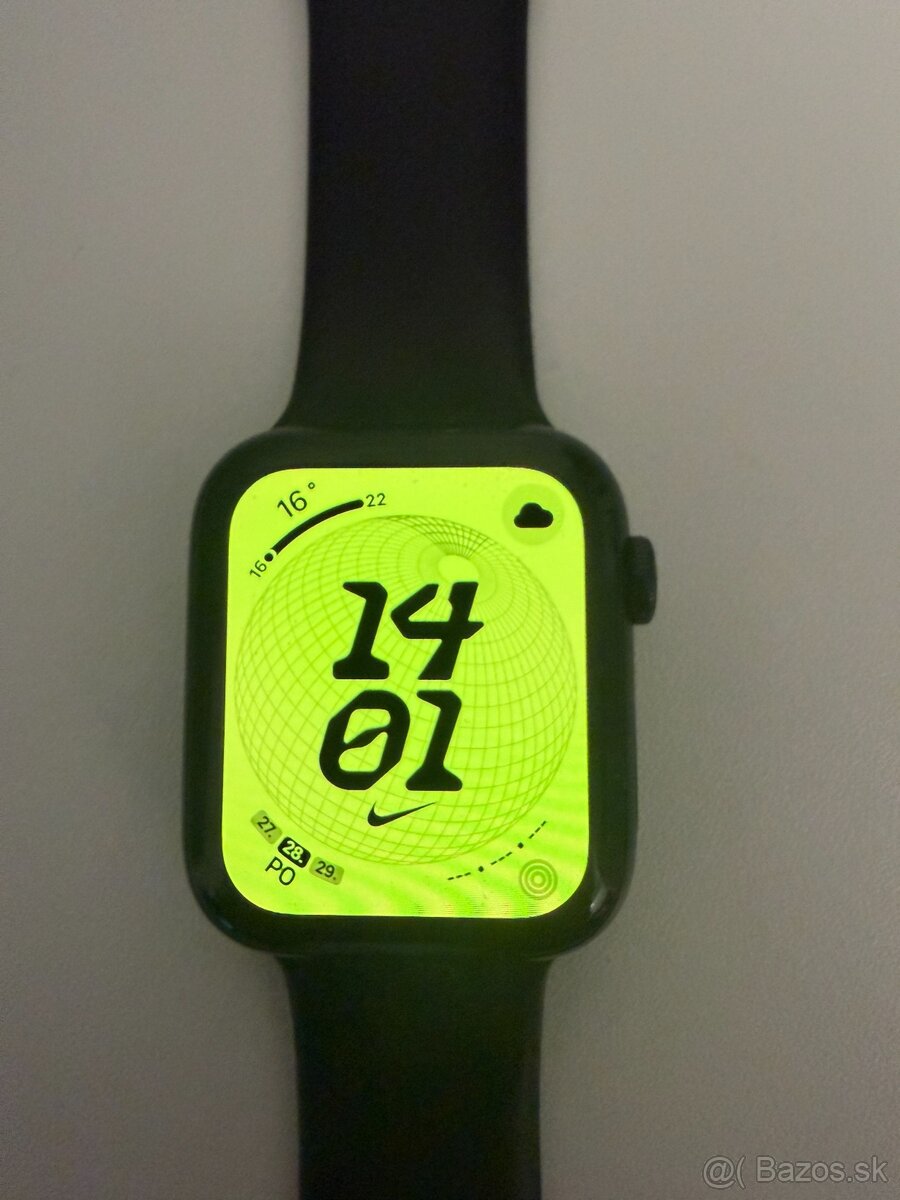 Apple Watch SE 2 44mm - 3
