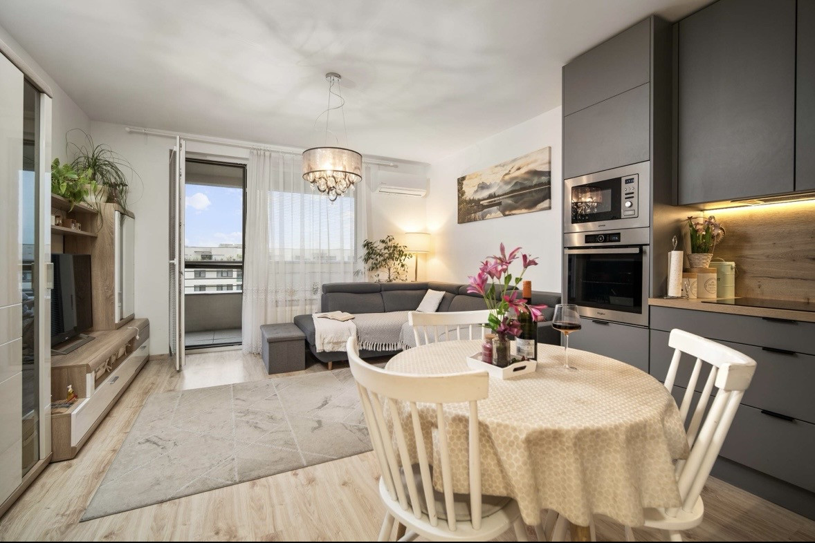 PREDAJ – elegantný 2-izbový byt s loggiou v srdci Arborie - 3