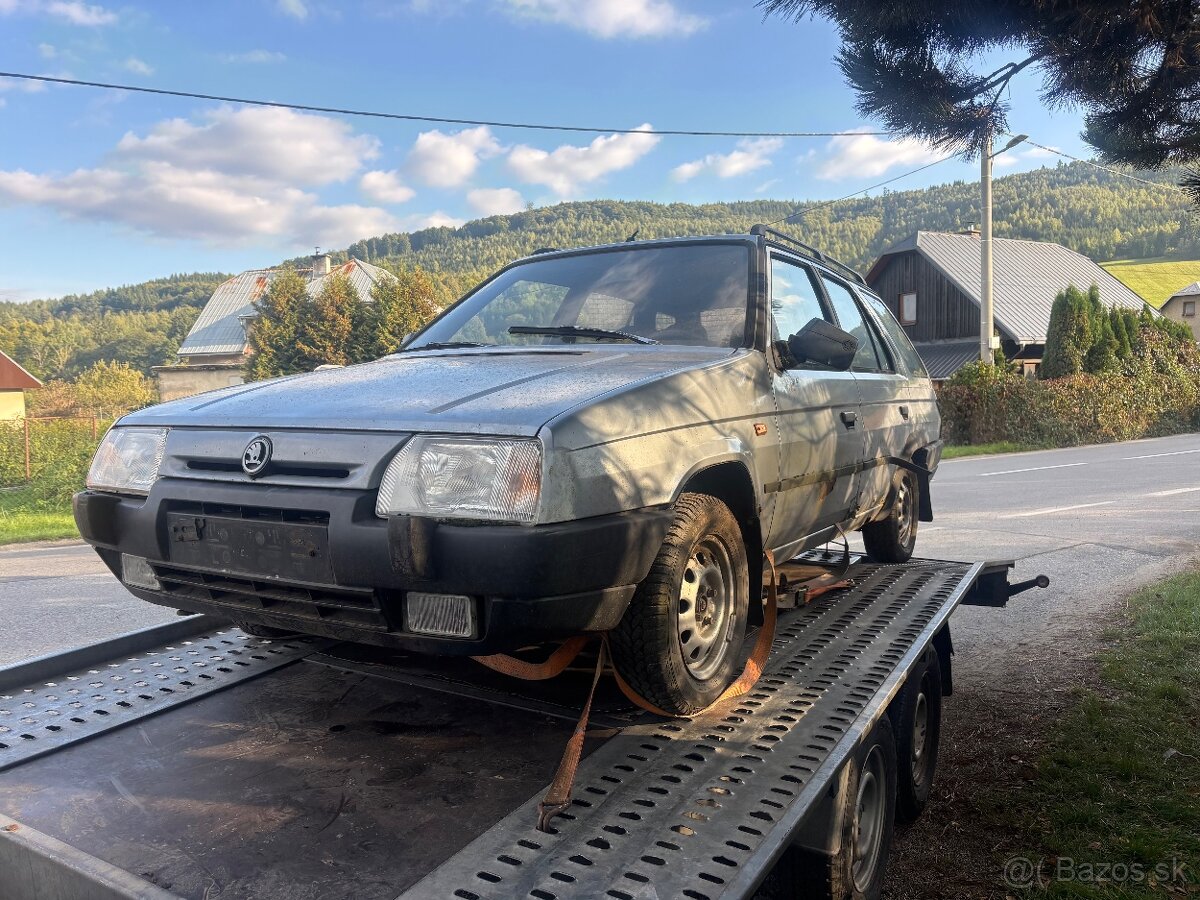 Škoda favorit 1.3 silver line klima Predam alebo Rozpredam - 3