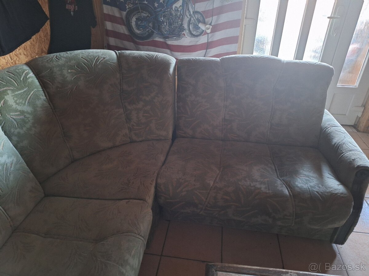 Darujem rohovu sedacku - 3