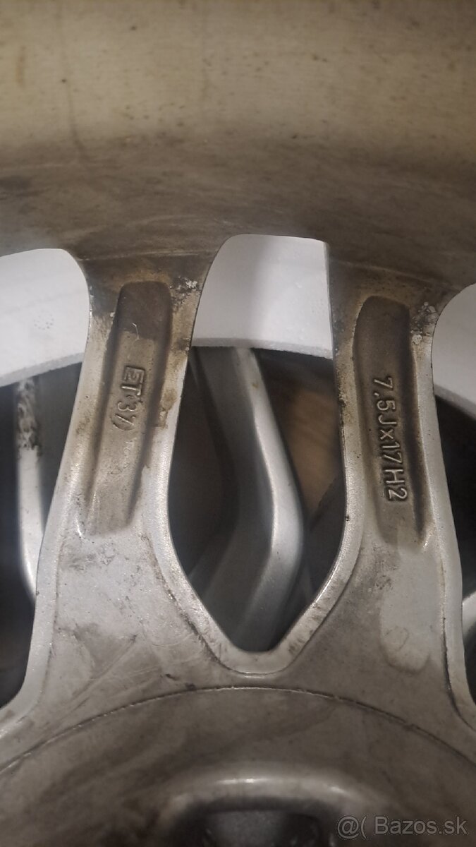 Aludisky 17 palcové kia sportage 5x114.3 et37 - 3