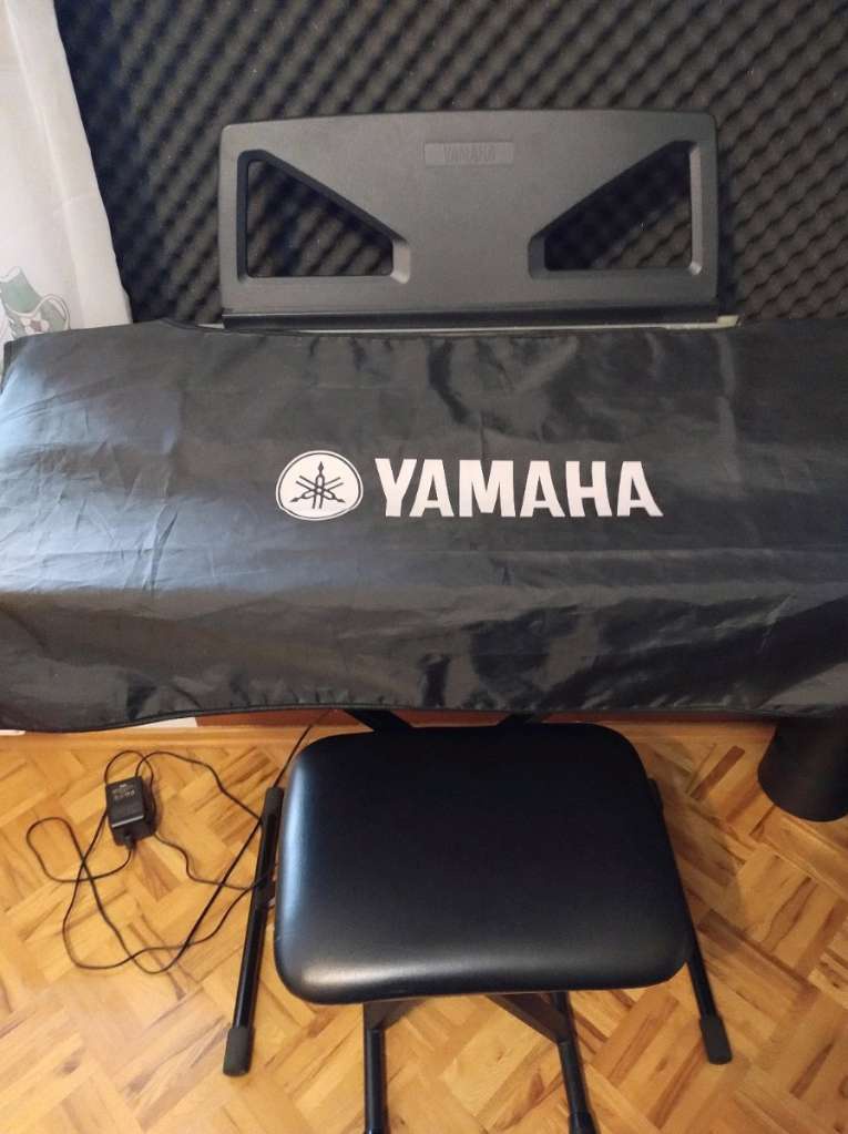 klávesy Yamaha PSR-550 - 3