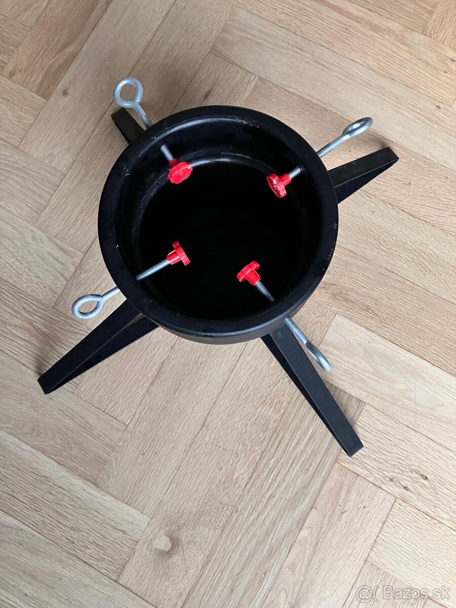 Stojan na vianocny stromcek - 3