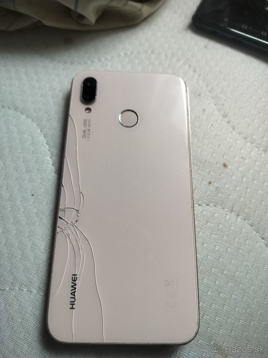 Huawei p20 lite ANE-LX1 4/64 GB kremova farba - 3