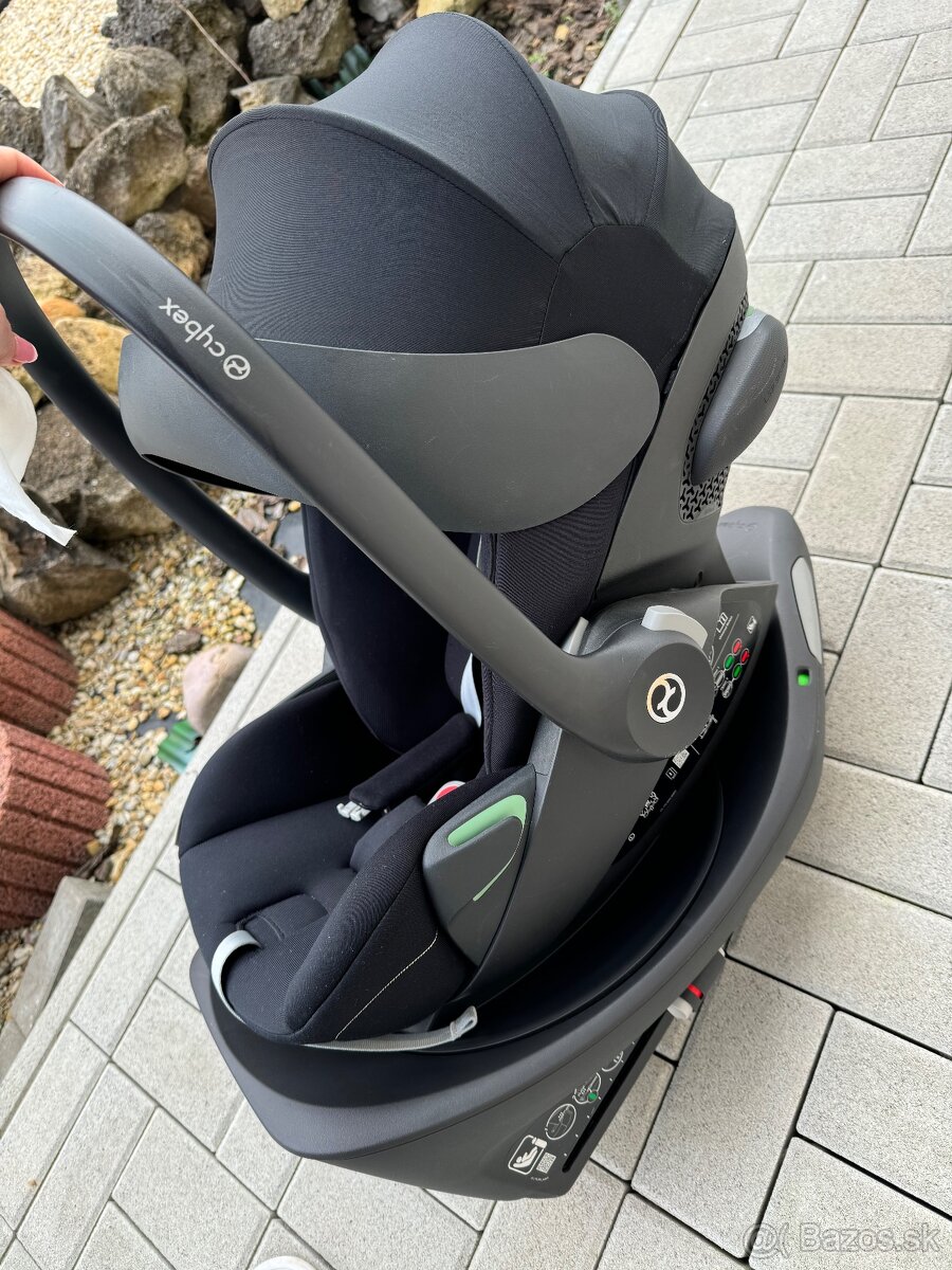 Cybex Cloud G i -Moon Black + základna - 3