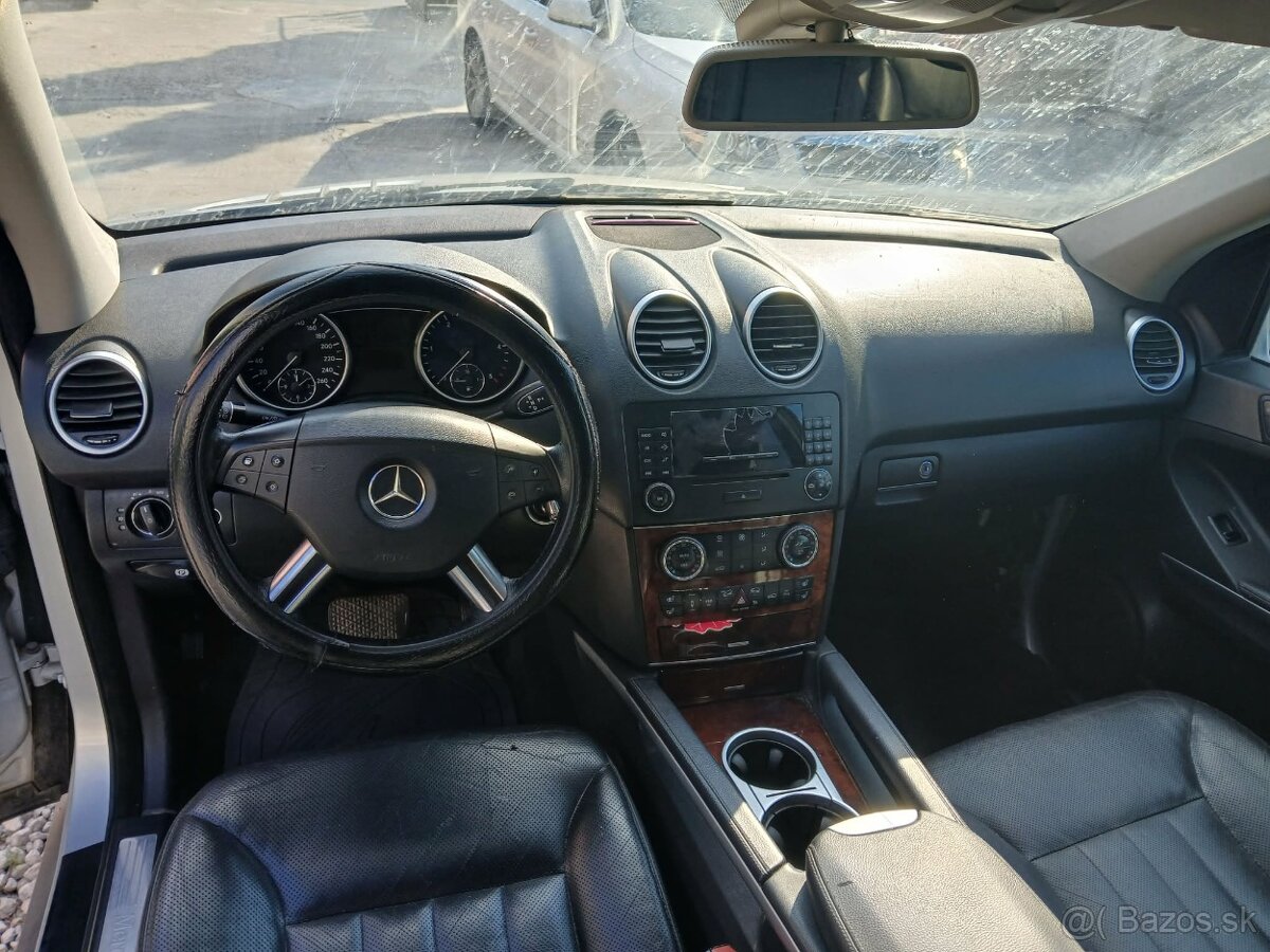 Mercedes ML320d - 3