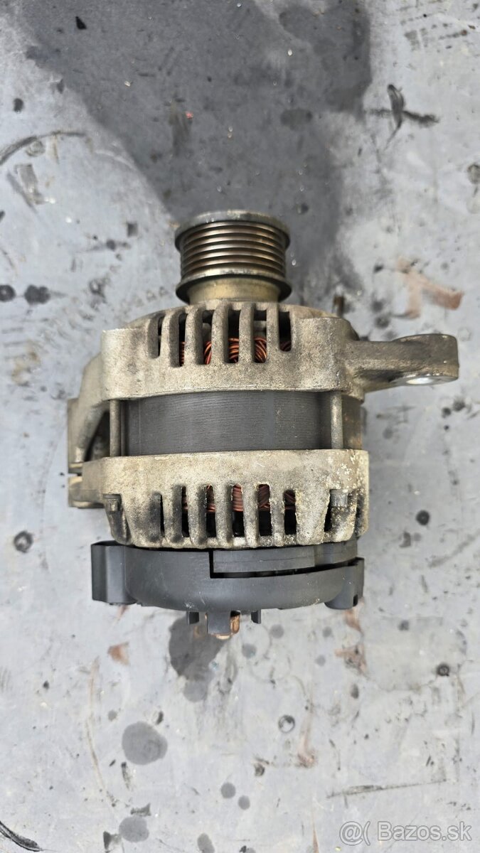 Alternátor Opel Insignia 2,0 CDTi - 3