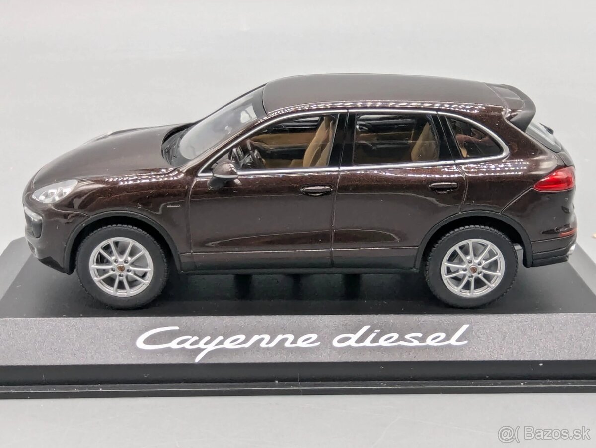 1:43 Minichamps Porsche Cayenne Diesel - 3
